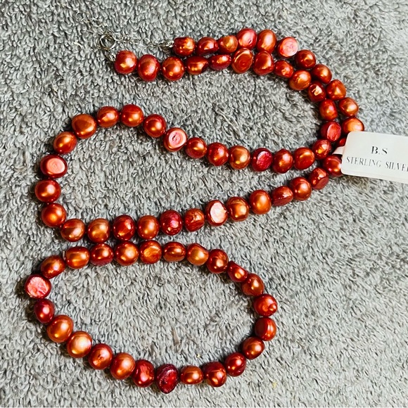 Freshwater Pearls Necklace, Earrings And Bracelet Set - Picture 2 of 4